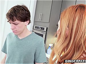 Ginger mommy Lauren Phillips needs her patch motionless by her son's youthful pal